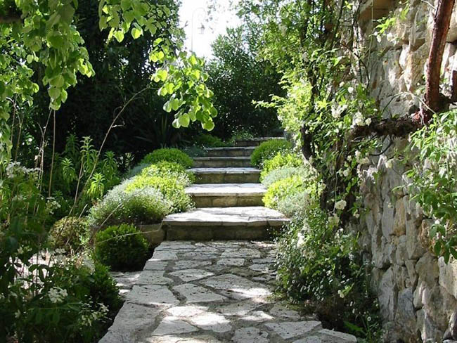 Earthworks Grasse